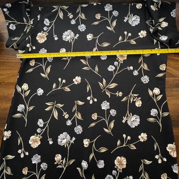 Floral Maxi Dress - Picture 7 of 7